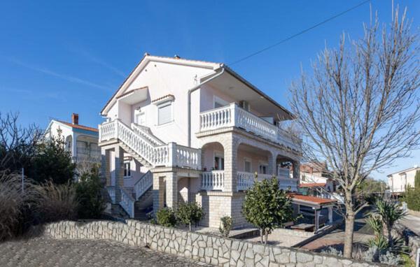 Apartment Sabina&Zoran Malinska Bagian luar foto